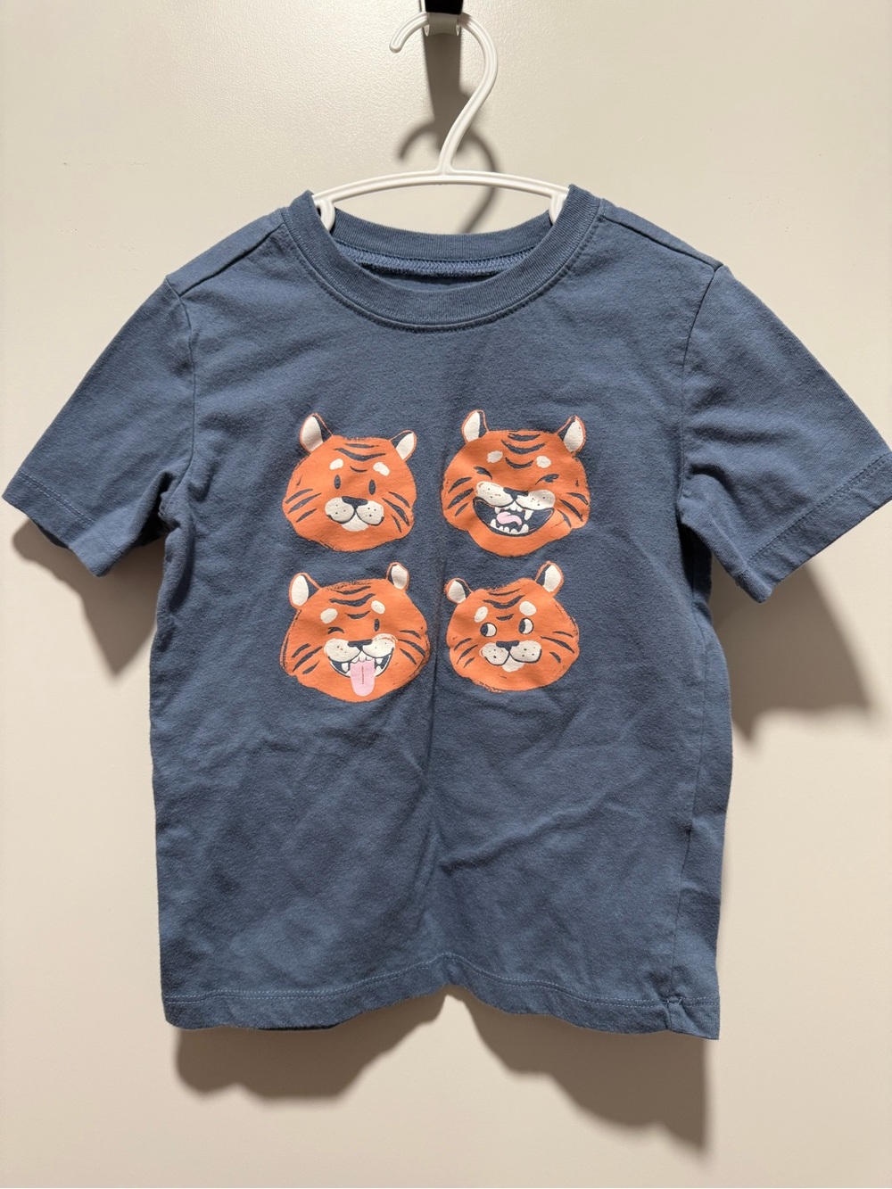 2/$15🥳 Kids Short Sleeve Tiger Faces T-Shirt - Blue